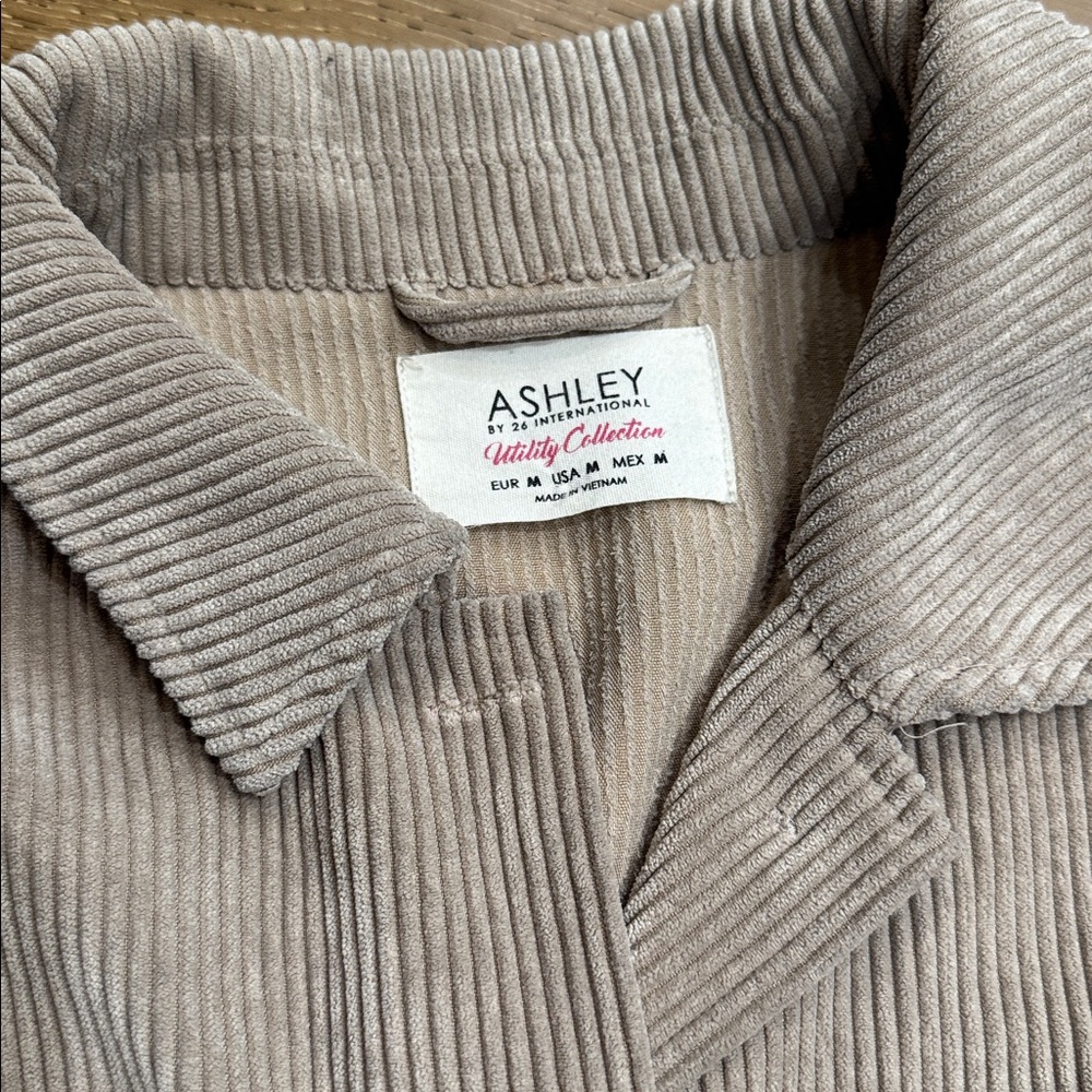 Ashley Utility Collection Corduroy Shirt Jacket | Taupe – Size M - Picture 4 of 6